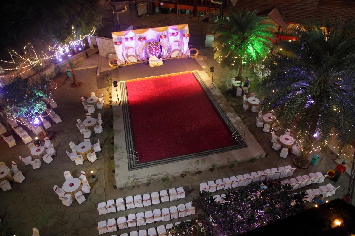 The Club Hotell Bangalore Eksteriør bilde
