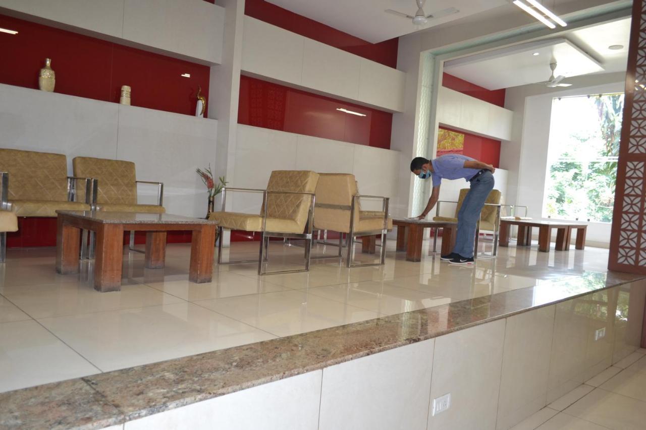 The Club Hotell Bangalore Eksteriør bilde